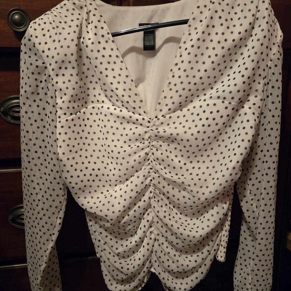 Express White Cream Ruched Long Sleeve Blouse With Shoulder Pads